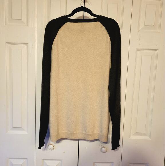 Club Monaco, L | Cashmere Cotton Blend Grey And Cream Color Block Sweater - Picture 7 of 7